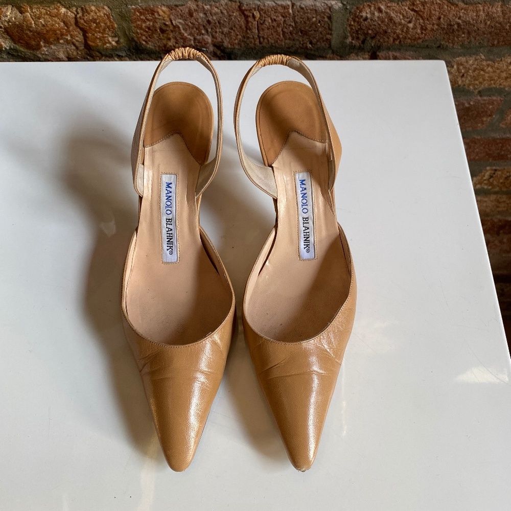 Manolo Blahnik nude Kitten Heals
